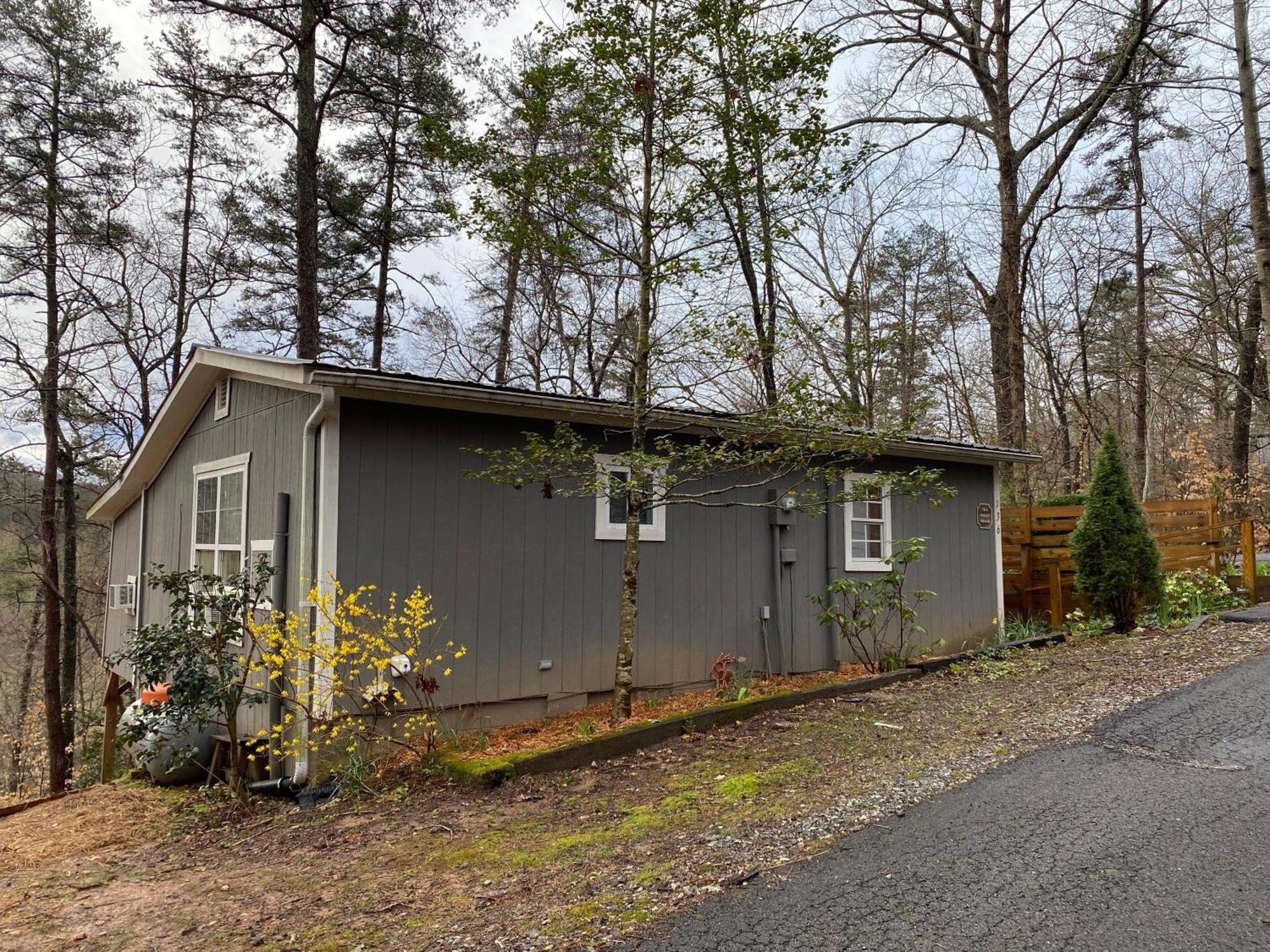 Convenient Cottage-Hot Tub, 4 Minutes To Dahlonega Eksteriør billede
